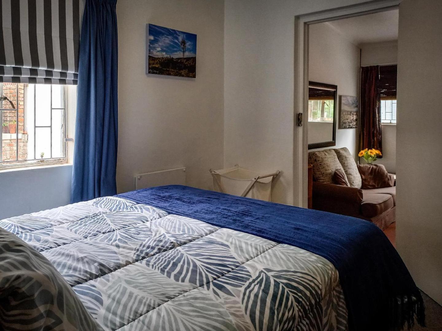 18 On Mark Willowmore Room photo